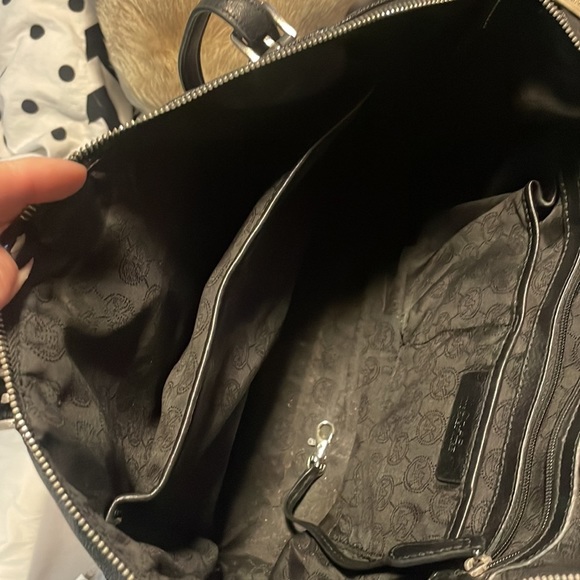 Authentic Michael Kors large black Tote bag. (dust bag included) - Picture 8 of 16